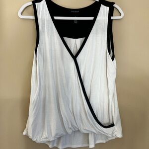 White House Black Market Top Size Medium White/Black Sleeveless Faux Wrap Style